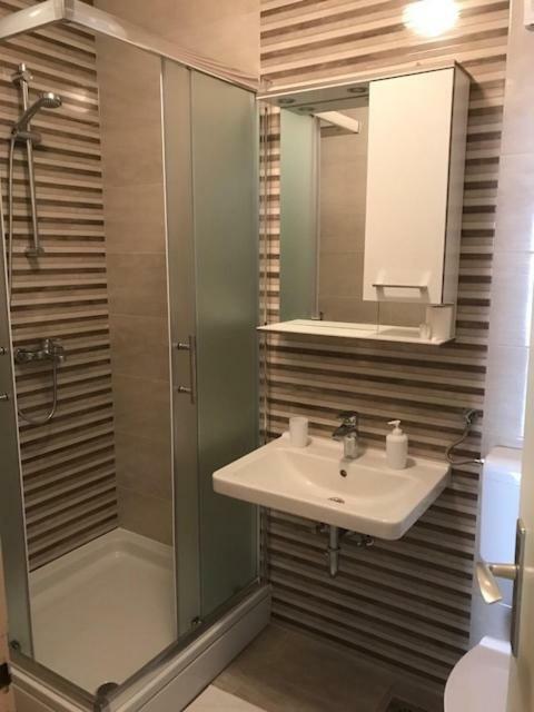 Apartmani Ruza Makarska Exteriör bild